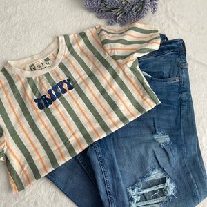 Short sleeve tee